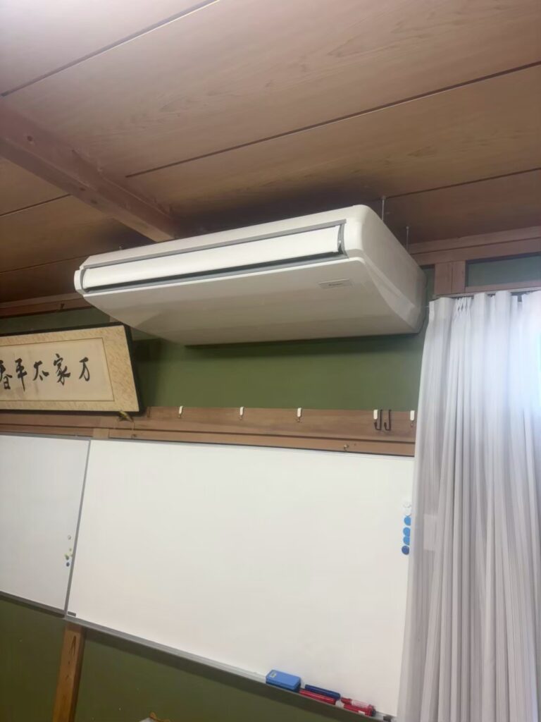 2.5馬力天吊エアコン更新工事
