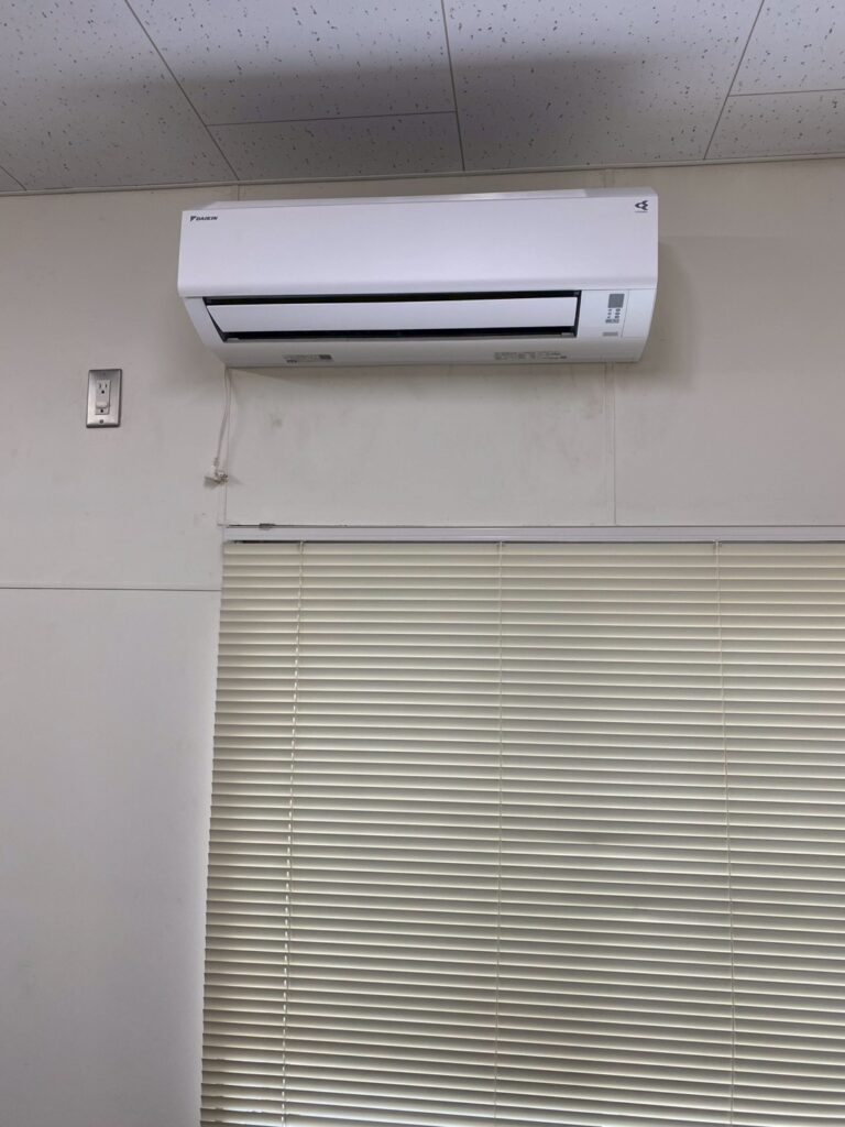 ルームエアコン2台更新工事